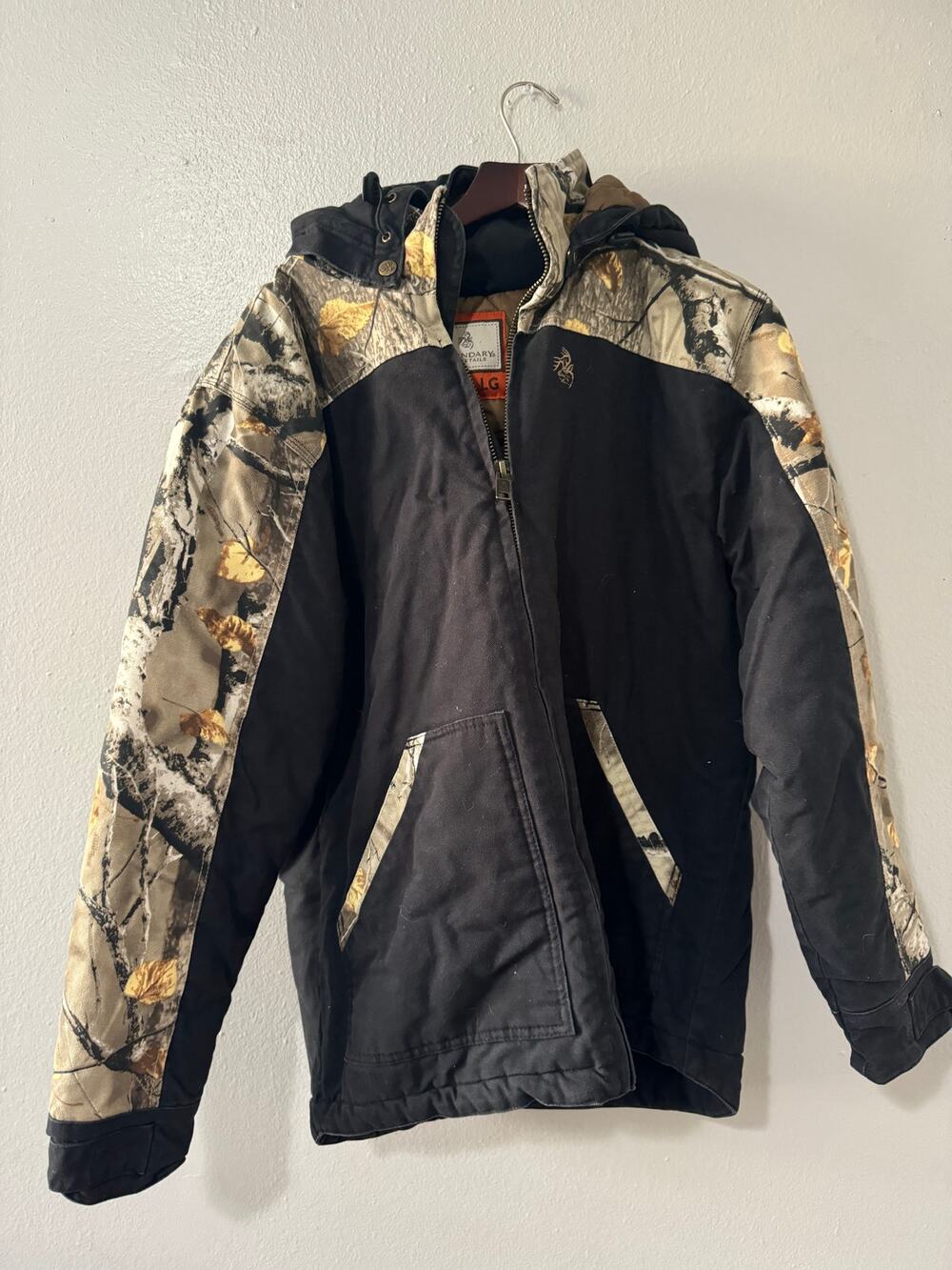 Legendary Whitetails Camouflage Hunting Jacket L